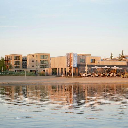 Stunning Home In Lembruch-Duemmer See With Wifi Екстериор снимка