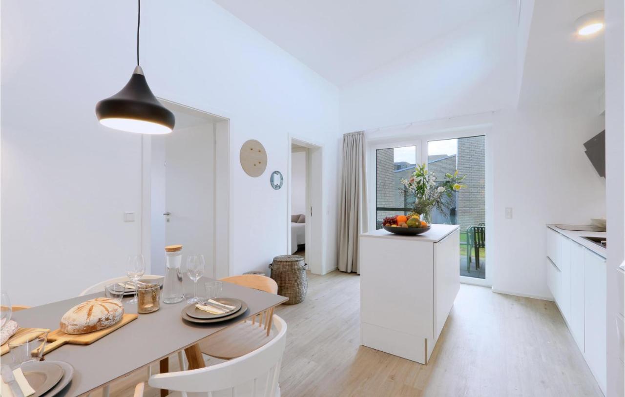 Stunning Home In Lembruch-Duemmer See With Wifi Екстериор снимка