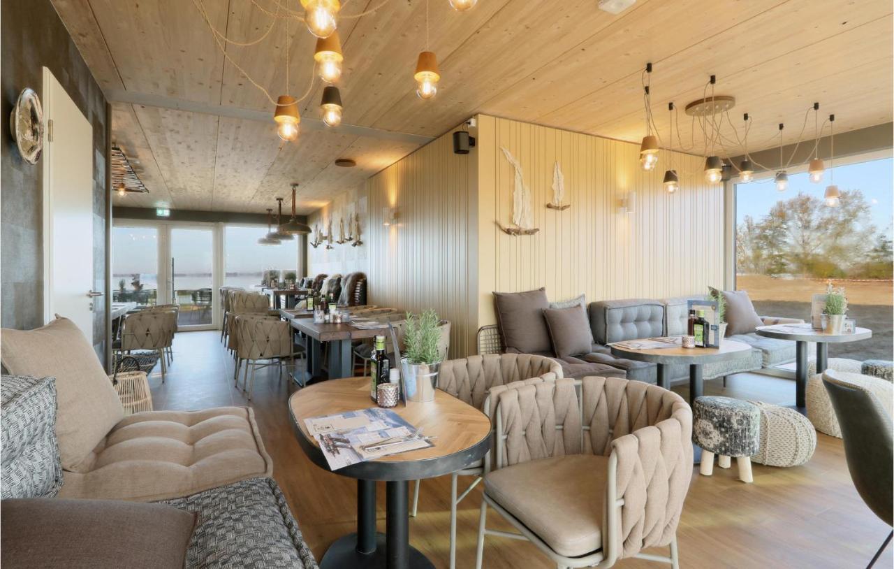 Stunning Home In Lembruch-Duemmer See With Wifi Екстериор снимка