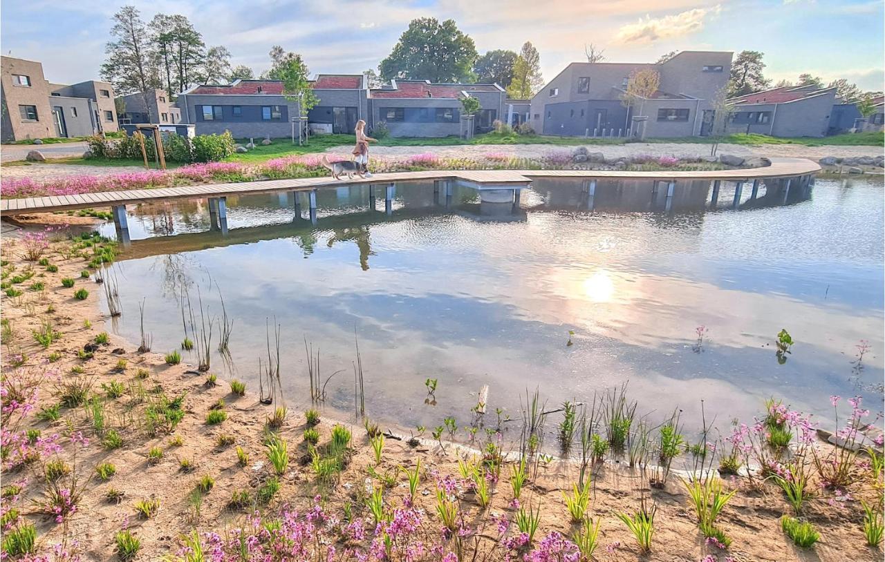 Stunning Home In Lembruch-Duemmer See With Wifi Екстериор снимка