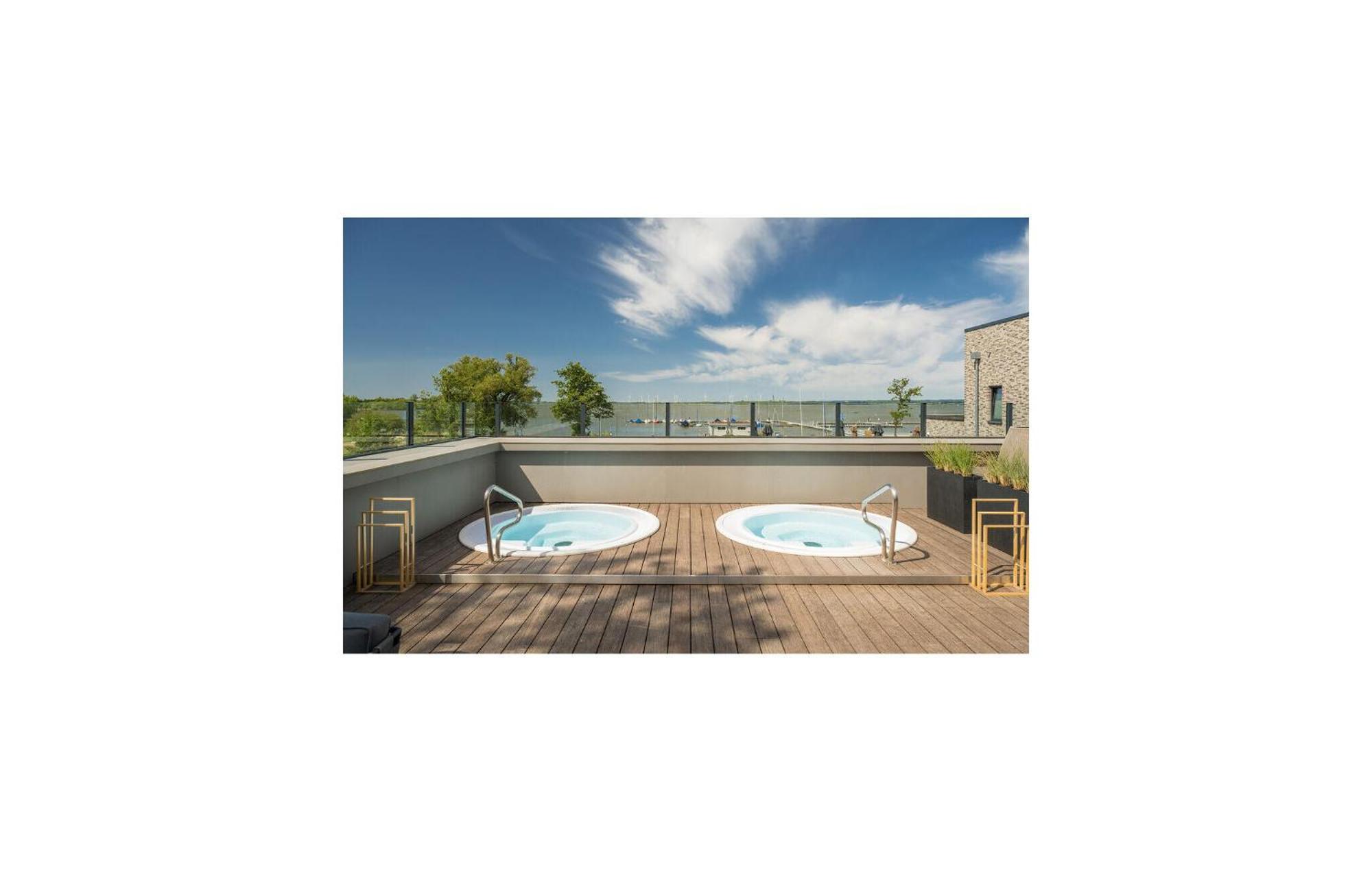 Stunning Home In Lembruch-Duemmer See With Wifi Екстериор снимка